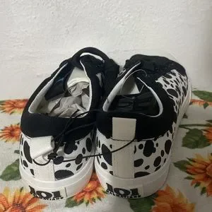 101 Dalmatians Mini?bag+sneakers SZ10+Dalmatian 5.5”?keychain Disney | Bags | 1 Dalmatians Minibagsneakers Sz10dalmatian  main image 2
